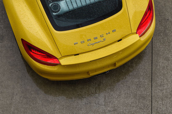 Percheziții la sedii Porsche din Germania într-o anchetă privind FRAUDE