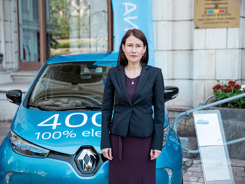 Cele mai puternice 100 de femei din business: Cecilia Tudor, director vânzări speciale { Group Renault }