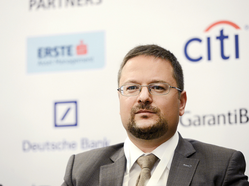 Avans economic de 5% în trimestrul I, dar dobânzile de politică monetară stagnează