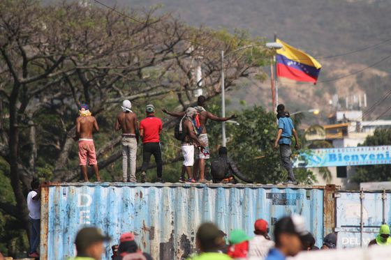 Juan Guaido face apel la organizarea „celui mai mare protest” din istoria Venezuelei/ Liderul opoziției: Știm că Maduro nu are susținerea forțelor armate