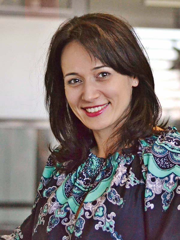 Cele mai puternice 100 de femei din business: Loredana Constantin, marketing manager { Autoitalia România }