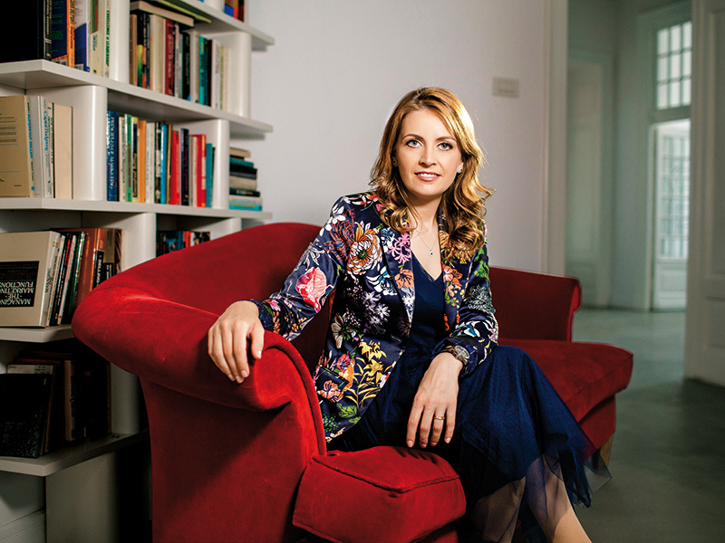 Cele mai puternice 100 de femei din business: Lucia Costea, cofondator și managing director { Secom }