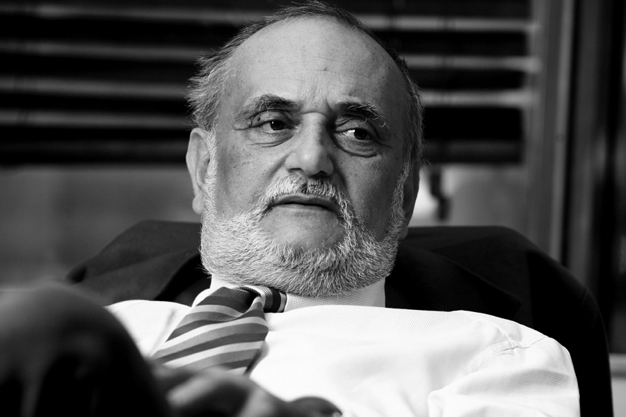 Ce s-a întâmplat cu imperiul lăsat în urmă de Dinu Patriciu după ce acesta a decedat. Cine a moștenit afacerile omului care a fost cel mai bogat din țară