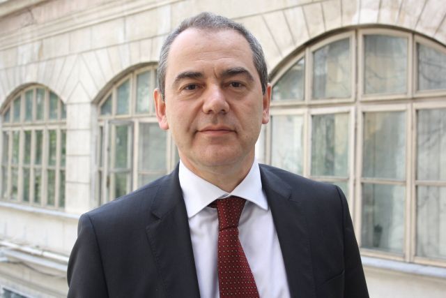 Senator USR: Guvernul PSD-ALDE pregătește concedieri și tăierea salariilor în sectorul public. Documentul pe care l-ar fi trimis Eugen Teodorovici către toate instituțiille