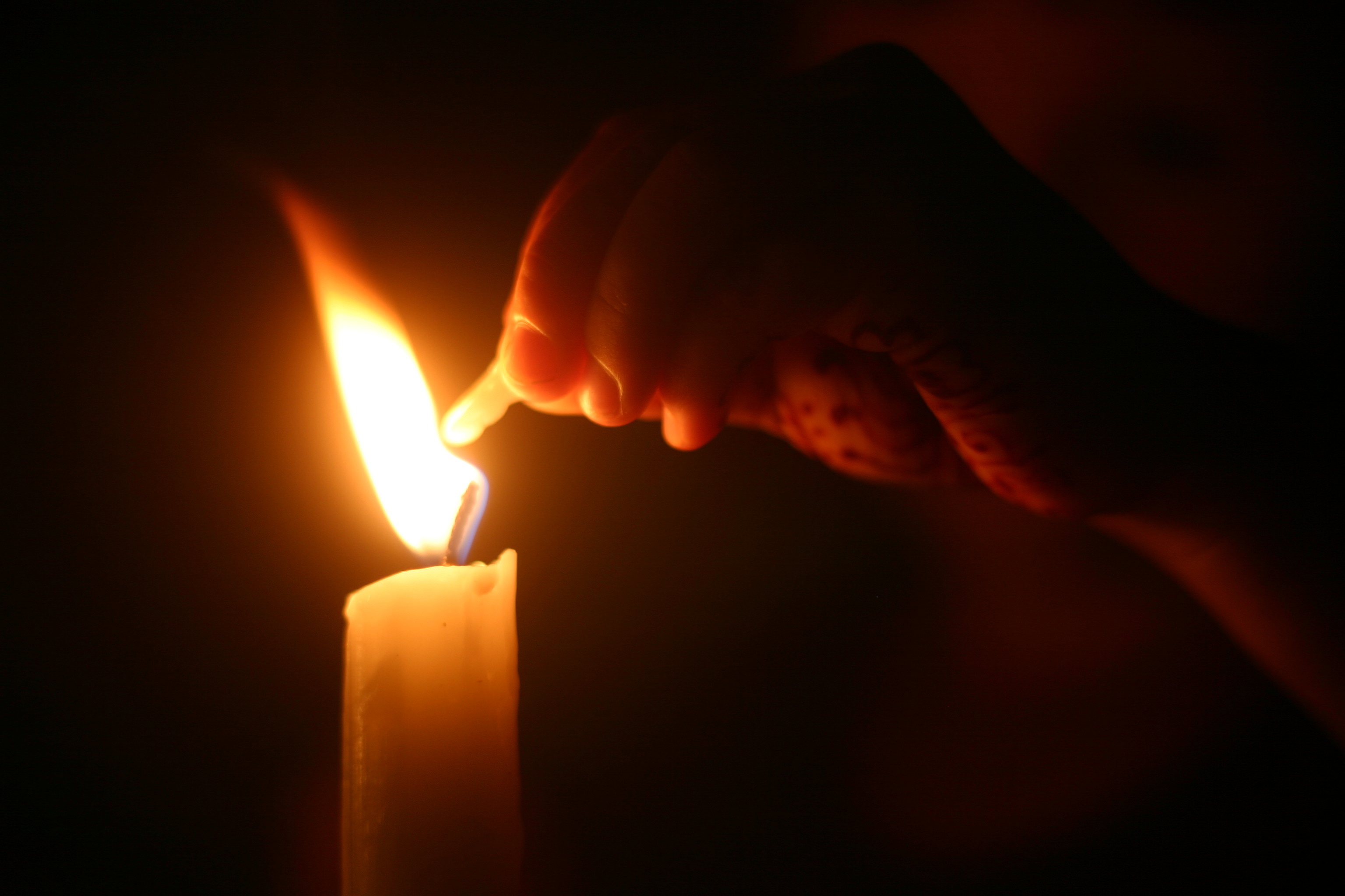 Panică maximă pentru 50 de milioane de oameni după ce o pană de curent masivă a lăsat două țări în beznă