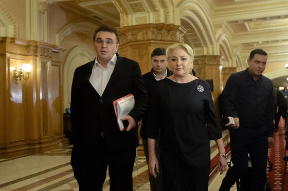 Oprișan, despre Dăncilă: E o femeie deșteaptă, determinată și cinstită, însă a fost TERORIZATĂ de Dragnea