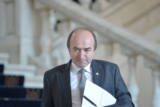 Protest la Universitatea „Alexandru Ioan Cuza” din Iași: Studenții cer demisia lui Tudorel Toader din funcția de rector