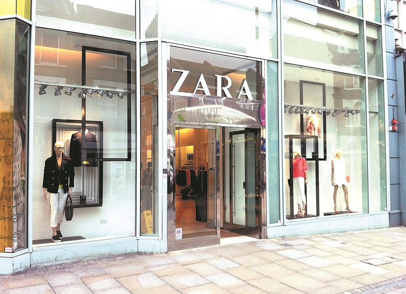 Radiografia businessului Inditex, proprietarul Zara, în România: Business de 1,7 miliarde de lei, fiecare din cele opt branduri are afaceri în creștere, iar marja de profit merge spre 20%