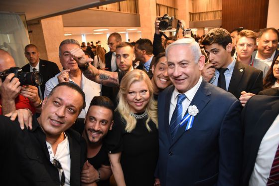 Benjamin Netanyahu susține că soția sa, găsită vinovată de corupție, a fost victima unei "vânători dizgrațioase"