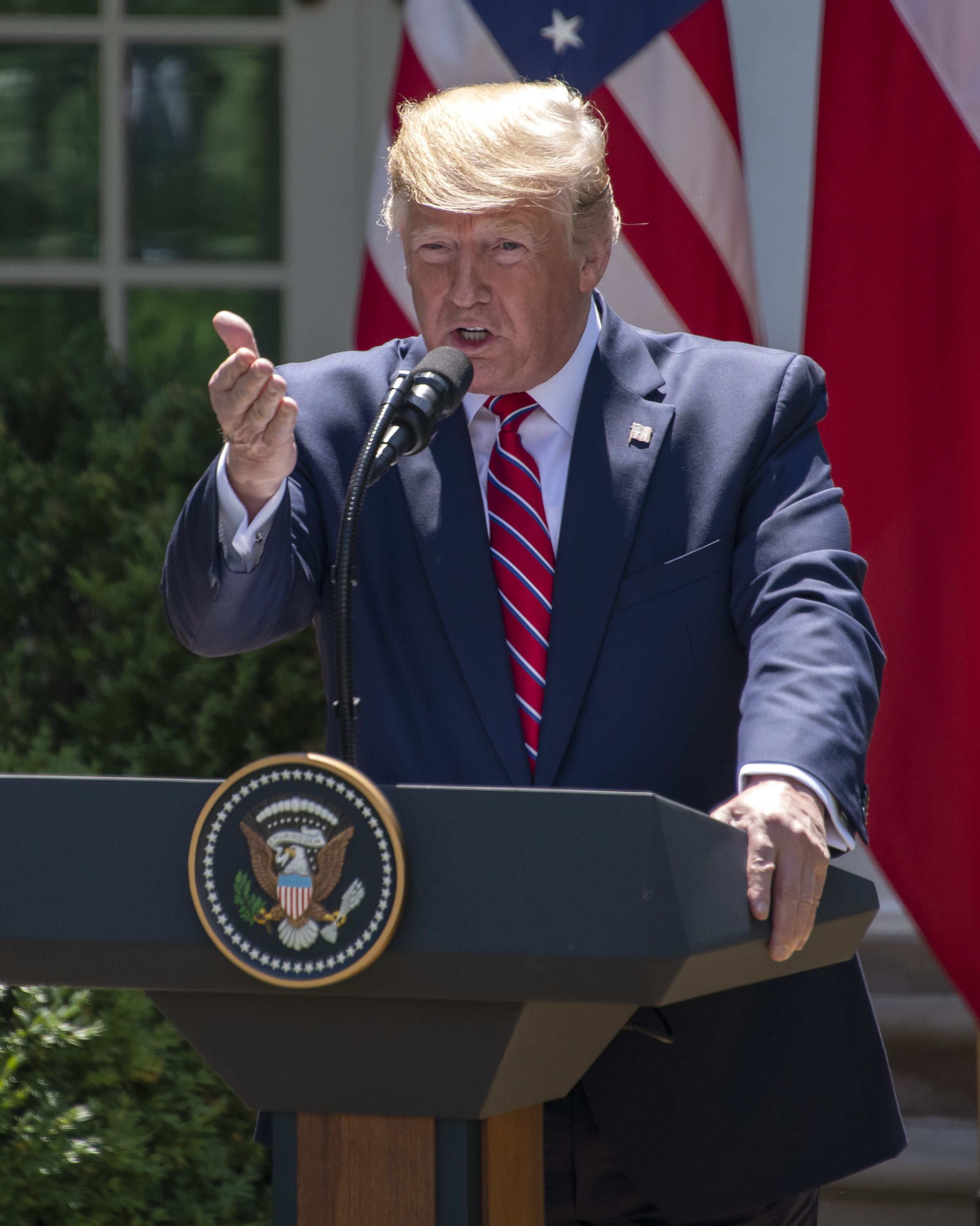 Cum vrea Donald Trump să țină „rechinii” de pe Wall Street aproape de el: Dacă oricine în afară de mine câștigă alegerile prezidențiale din 2020, bursa se va prăbuși mai rău ca niciod
