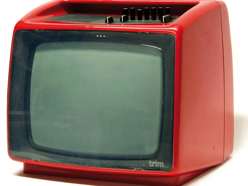 Socialismul la televizorul altora: ce vor să vadă vesticii la TV