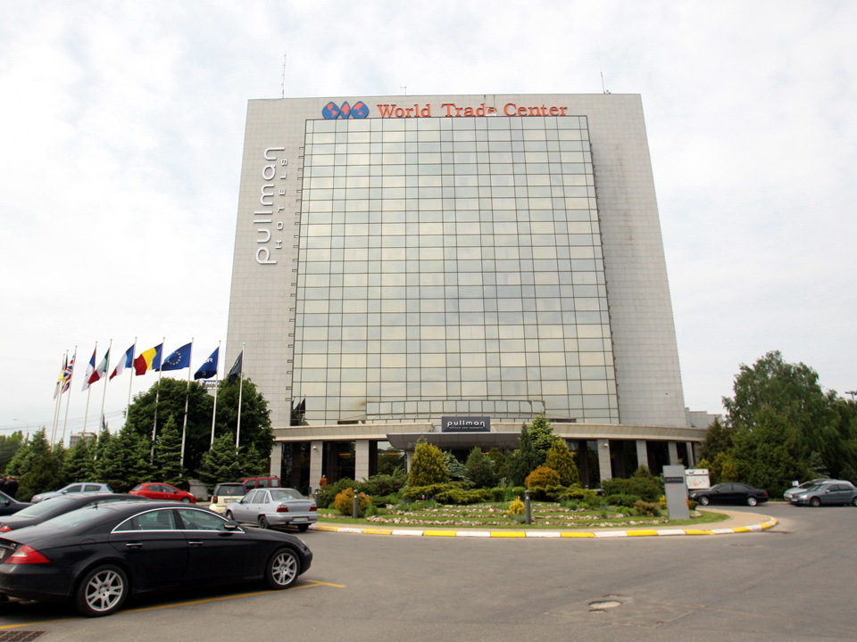 Amenzile pentru GDPR continuă: Operatorul World Trade Center a fost sancționat cu 15.000 de euro