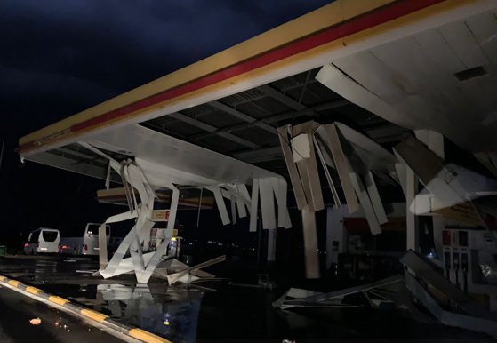 Furtună puternică în Grecia: O femeie și un băiat de 8 ani din România au murit în zona Halkidiki/ UPDATE: MAE anunță încă un român rănit/ Stare de urgență în zona turistică