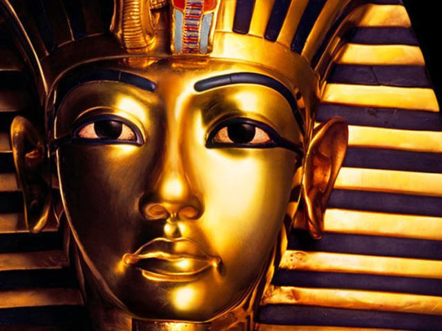 O sculptură a lui Tutankhamon, sursă de controverse, vândută pentru 6 milioane de dolari