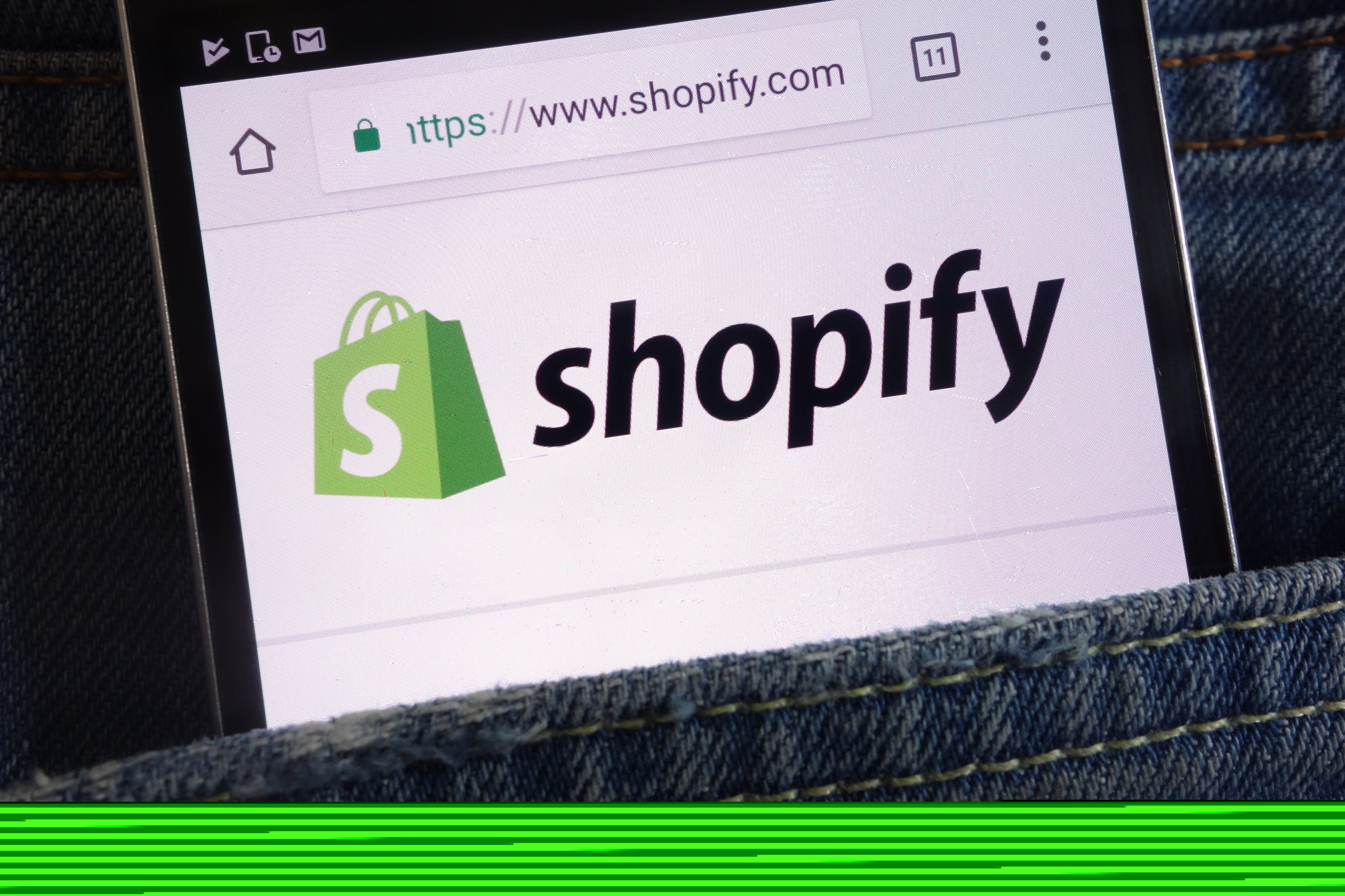 Titanii se nasc în comerțul online: Ce este compania canadiană Shopify și cum a reușit să devină mai mare decât colosul eBay