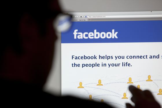 Facebook oferă posibilitatea plății unor utilizatori cu 350 de dolari. Ce condiții trebuie să îndeplinească  și ce trebuie să facă ei pentru a primi banii