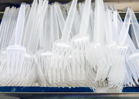 Lidl scoate complet de la vânzare produsele de plastic de unică folosință