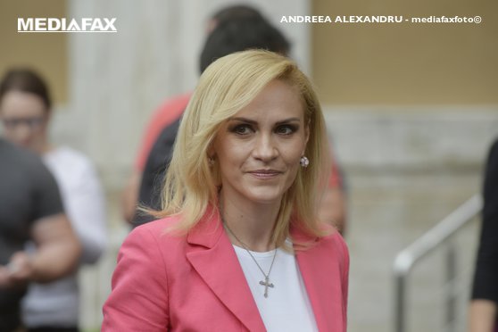 Gabriela Firea, în război cu Avocatul Poporului pentru ridicarea mașinilor în București: S-a specializat în a nu apăra poporul