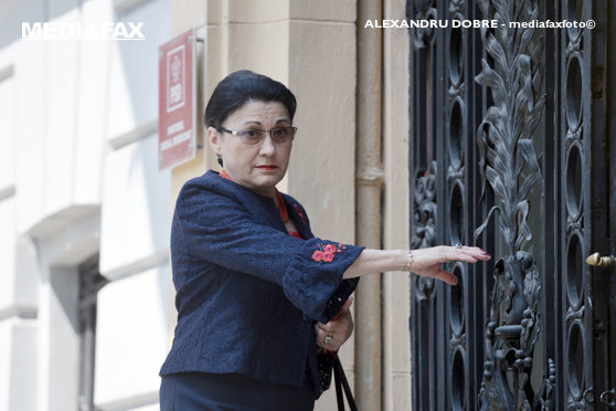 BREAKING Ecaterina Andronescu, DEMISĂ de la ministerul Educației. Anunțul a fost făcut de premierul Dăncilă după declarația privind autostopul