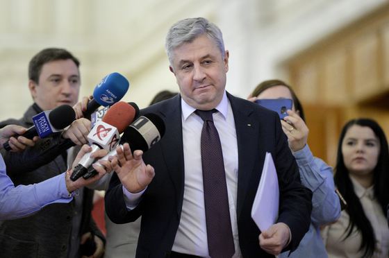 Conducerea Camerei Deputaților aprobă, luni, convocarea sesiunii extraordinare cerută de Opoziție