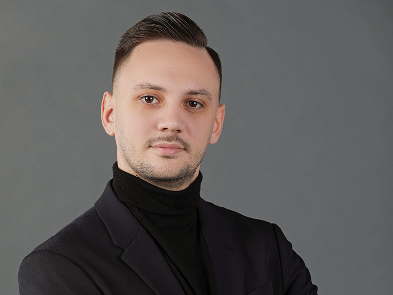Tânărul care a pus umărul la afacerea celui mai mare lanț românesc de cafenele: „Vreau să fiu parte din acest val al tinerilor care știu că lucrurile se pot schimba în mai bine”