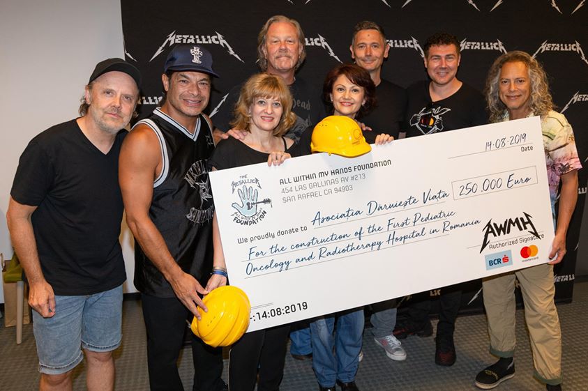 Metallica a donat un sfert de milion de euro pentru construcția spitalului oncologic pentru copii din România