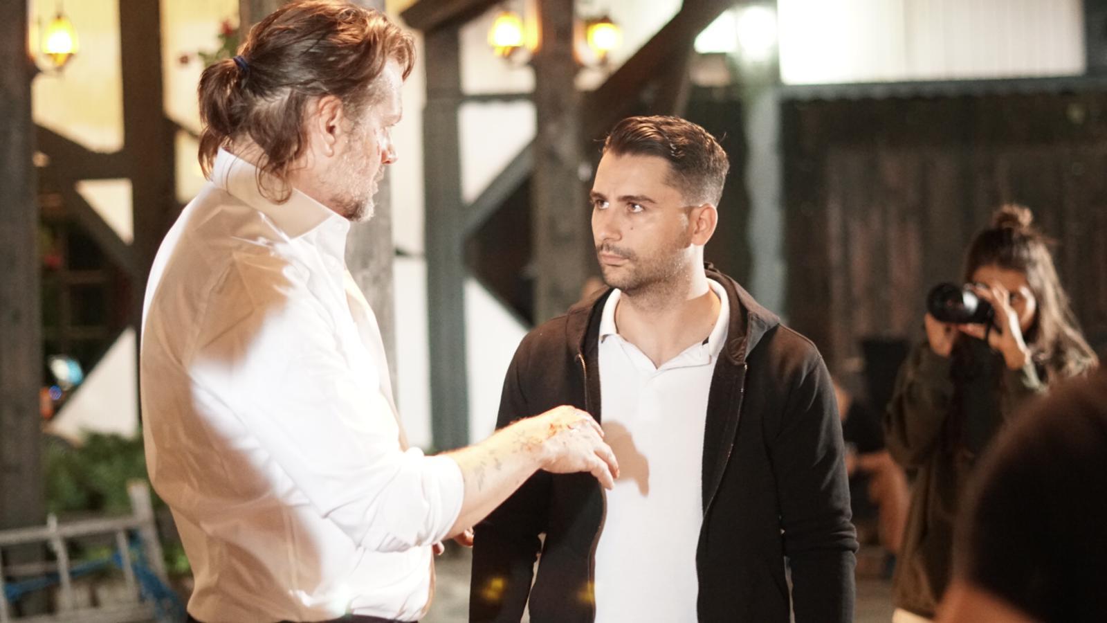 Cine este tânărul regizor român ales să facă parte din echipa unei producții originale Netflix