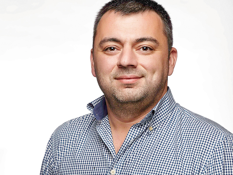 Cine este tânărul responsabil de tehnologia din spatele eMAG