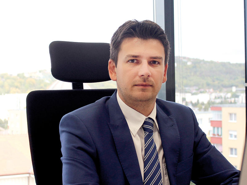 Cine este tânărul responsabil de distribuția energiei electrice pentru 1,5 mili­oane de clienți