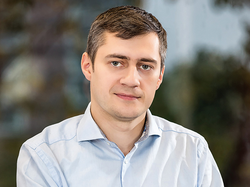 100 TINERI MANAGERI DE TOP 2019 - Valentin Vasile, director calitate & satisfacție clienți, Schneider Electric