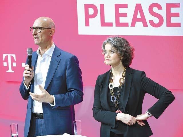 Ce se întâmplă cu vânzarea Telekom în România. Ce se va întâmpla cu clienții