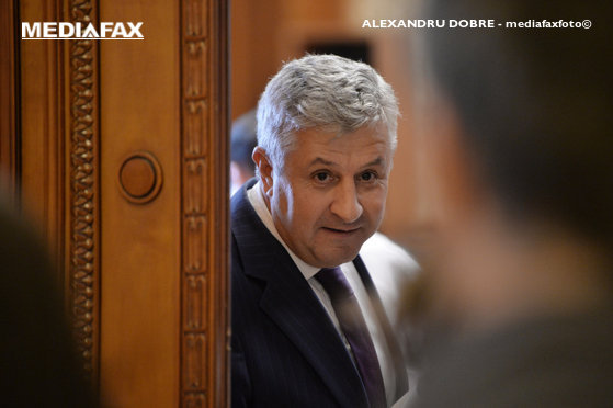 Conducerea Parlamentului a desființat Comisia pentru legile justiției, condusă de Florin Iordache