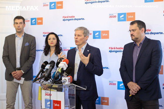 Demisie într-o organizație a PLUS. Cioloș, acuzat că are manipulări și tactici pesediste