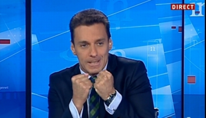 Mircea Badea îl atacă pe Tudor Chirilă, după ce artistul s-a dezbrăcat la TV!