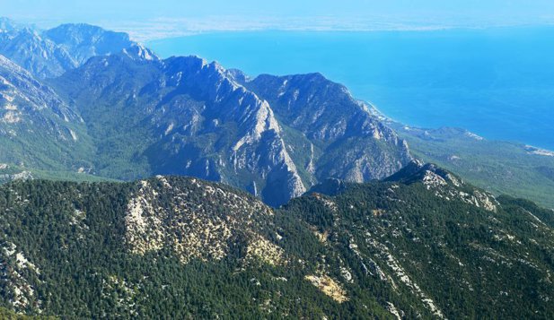 Continentul ascuns de sub Europa. ''Mulți turiști își petrec vacanțele aici, fără să realizeze''