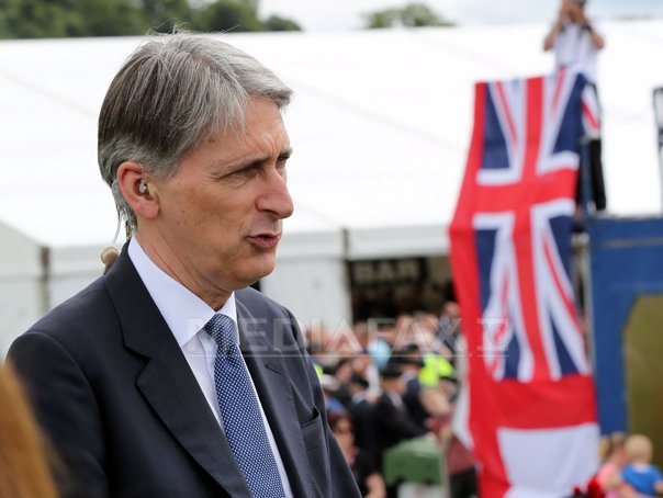 Război în Parlamentul britanic. Fostul ministru de Finanțe Philip Hammond: Avem suficiente voturi pentru a-l învinge pe Boris Johnson în lupta pentru Brexit
