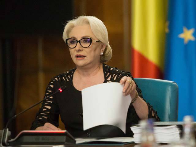 Dăncilă, o nouă gafă: L-a confundat pe Ludovic Orban cu Viktor Orban, premierul Ungariei