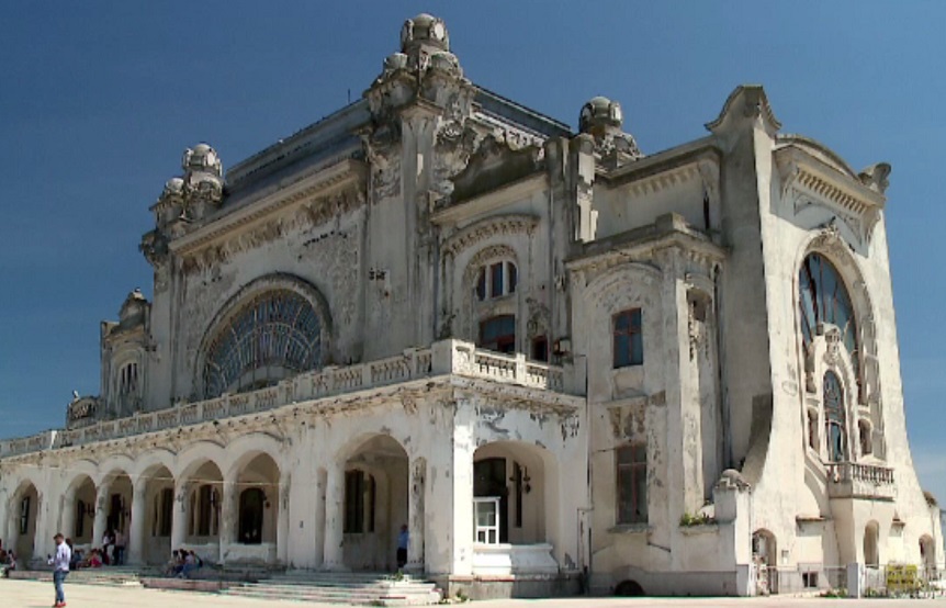 Cazinoul din Constanța, cea mai controversată clădire din România, va fi reabilitat cu 60 de milioane de lei, bani de la buget