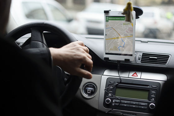 Unde merg bucureștenii cu serviciile de ride-hailing: la aeroport, în Centrul Istoric și la mall