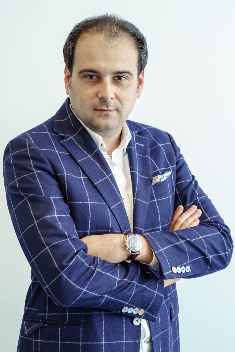 Doi români au fost numiți la conducerea Sony Ungaria