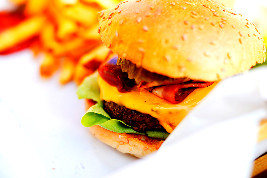 Cel mai mare competitor al McDonald’s sparge în doar 7 zile recordurile de vânzare din Europa Centrală și de Est. Ce vânzări a bifat compania