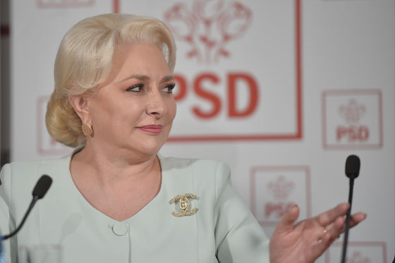 Viorica Dăncilă: Rușine, Klaus Iohannis! Ne priviți de sus, dar sunteți jos și sunteți mic
