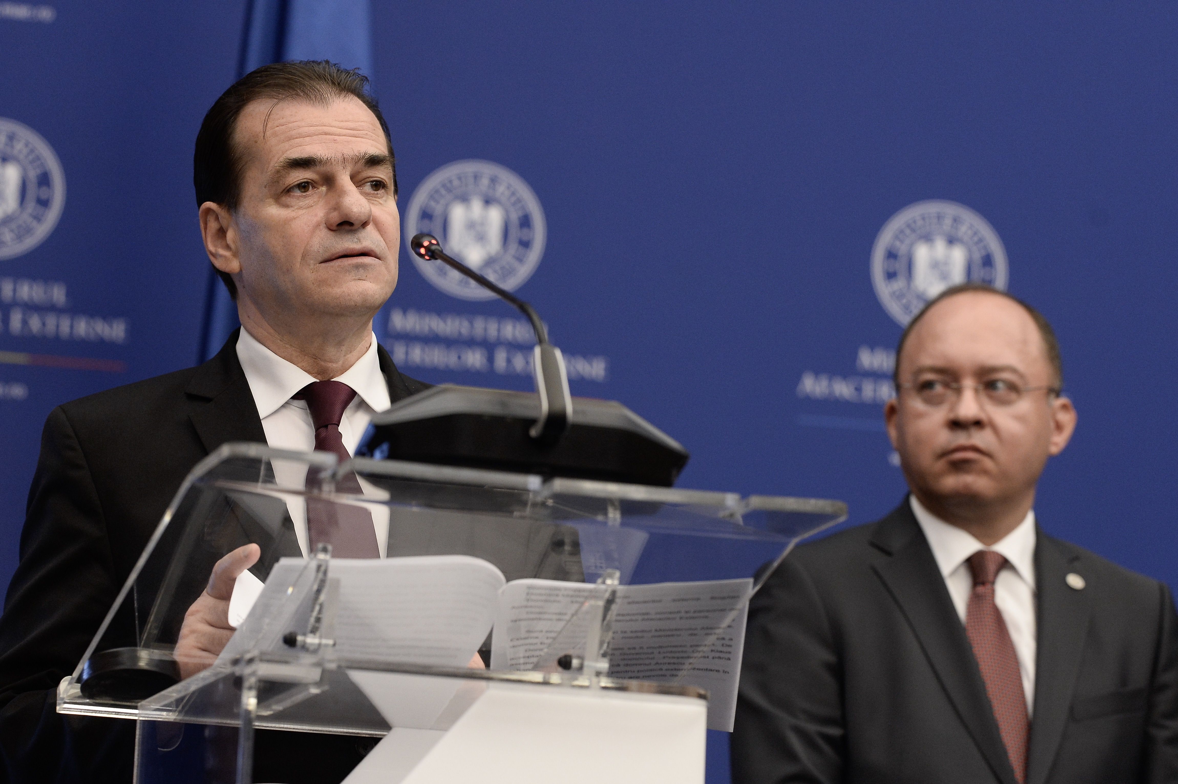 Ludovic Orban, premierul României, despre medicii care lucrează în paralel la stat și la privat: Dacă nu s-ar da otova banii în mediul de stat, n-ar avea timp să-și formeze și clinică pri
