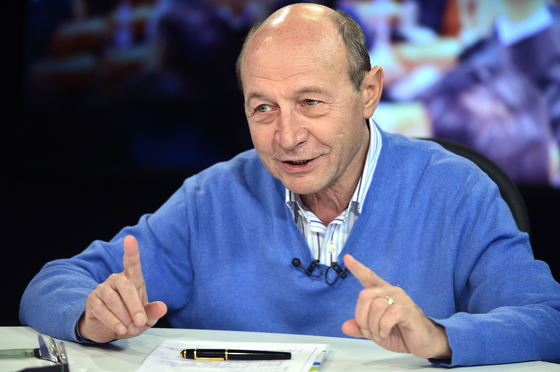 Traian Băsescu: Democrația nu e o chestiune facultativă, ci trebuie apărată cu votul