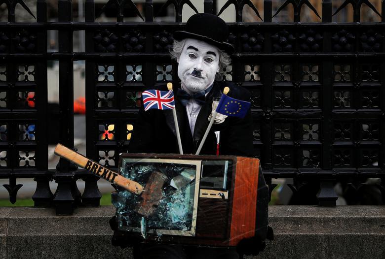 Viața britanicilor după Brexit: Marea Britanie se confruntă cu certitudinea unei creșteri economice slabe și a unor standarde de viață diminuate