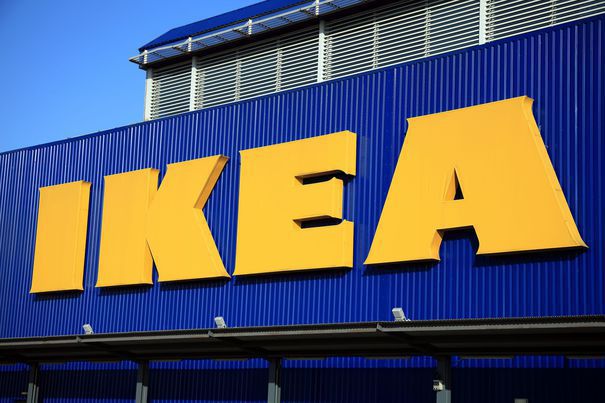 Ikea va plăti 46 milioane dolari despăbugiri părinților unui copil ucis de căderea unui dulap