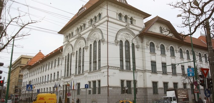 Doar în România. O primărie renovează o singură cameră cu peste 300.000 de euro