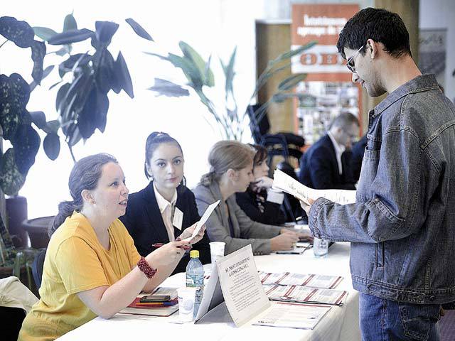 Altă mentalitate: 2,2 milioane de nemți vor să muncească mai mult