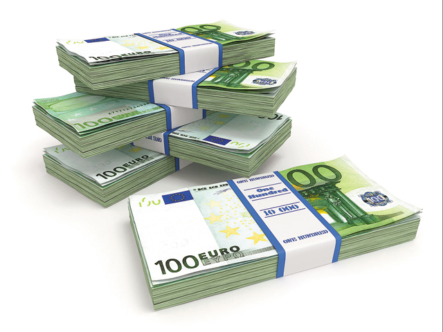 Companiile au credite externe de la bănci din alte țări și instituții internaționale de 6,7 mld. euro. Băncile din Austria, Germania, Olanda și Marea Britanie sunt preferate de firmele române