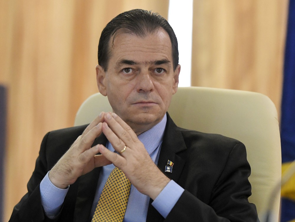 Un nou val de CONCEDIERI la Palatul Victoria. Cine sunt oamenii concediați de guvernul PNL